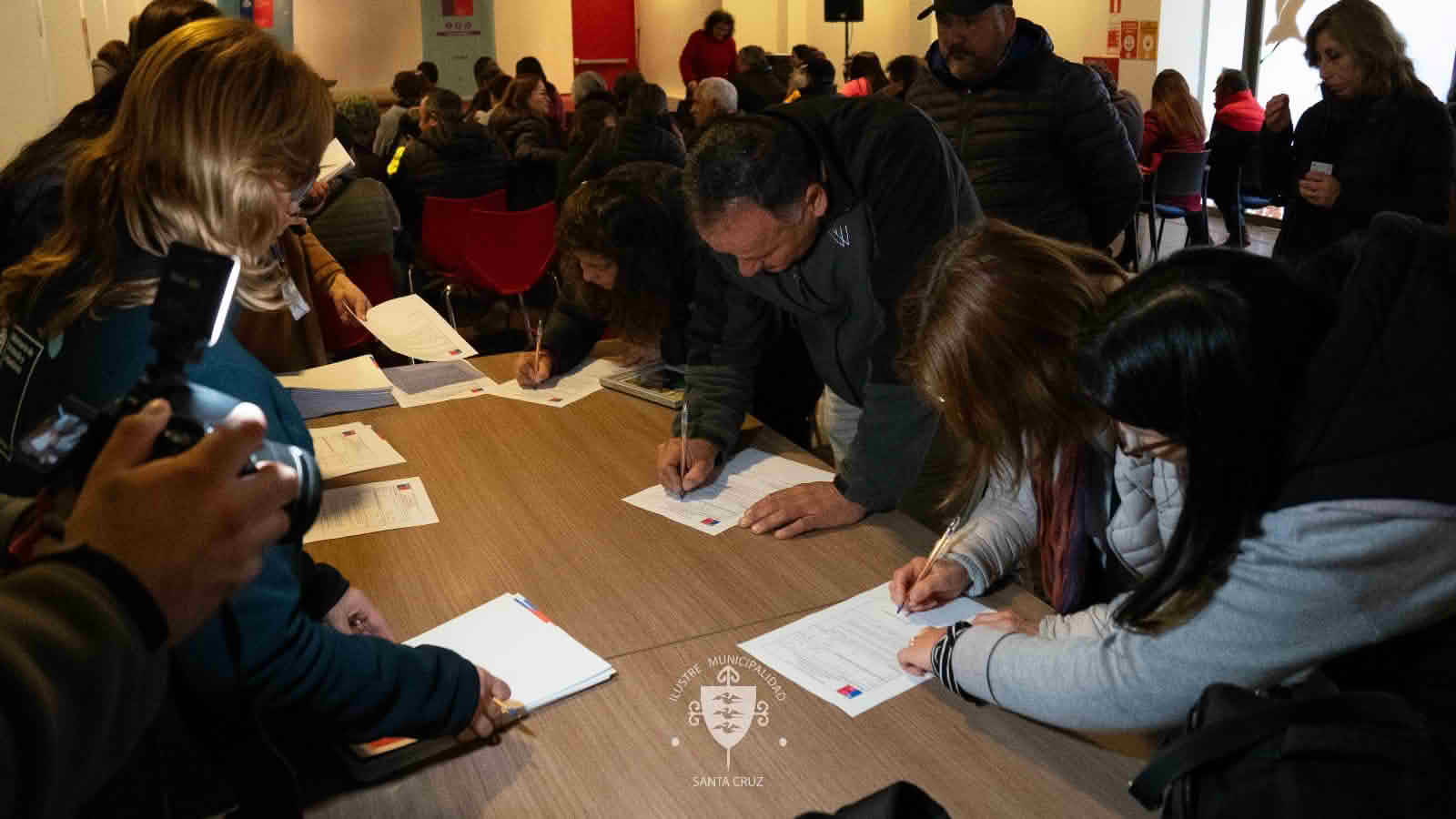 39 familias de Santa Cruz fueron beneficiadas con la tarjeta Banco de Materiales del MINVU