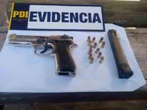 PDI encontró armas en el cementerio de Peumo