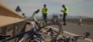 Carrera clandestina en Santa Cruz terminó con un ciclista muerto