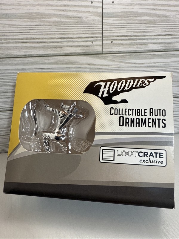 Hoodies “Green Arrow” Collectible Car Hood Ornament Loot Crate DC Comics. (G4)