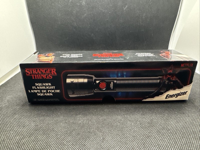 Netflix Stranger Things Squawk Flashlight Energizer Collector Edition New In Box