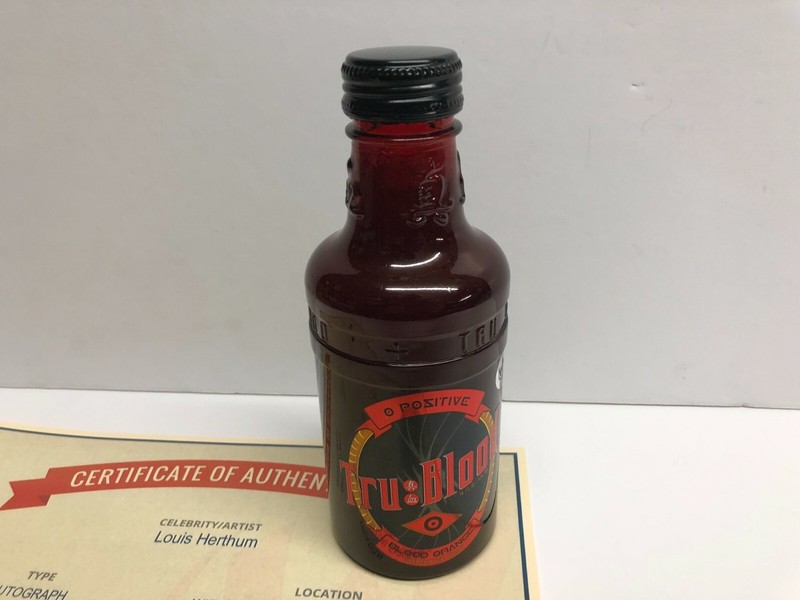 TRU BLOOD O Positive Blood Orange Drink Signed by Louis Herthum with COA gallery