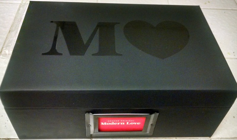 MODERN LOVE AMAZON OFFICIAL 2019 PROMOTIONAL PROMO KEEPSAKE BOX TOTEBAG POST ITS gallery