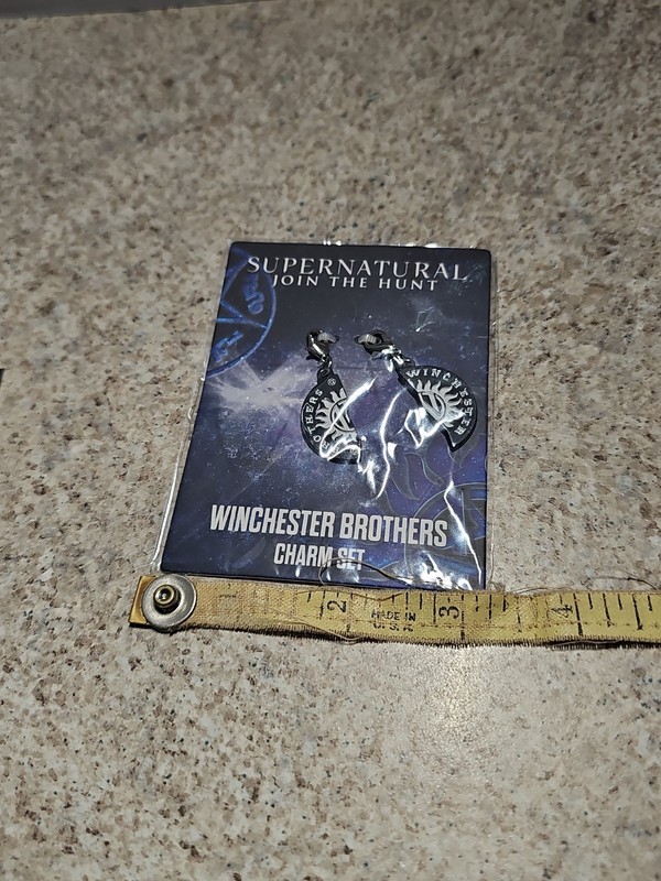 Culturefly Supernatural Join The Hunt 2019 Subscription Winchester Bro Charm Set gallery
