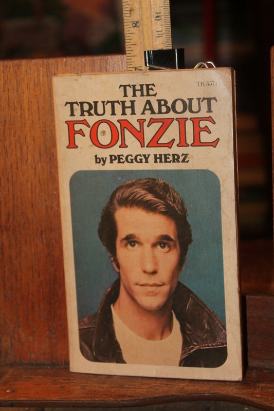 Vintage 1976 Scholastic Paperback The Truth About Fonzie Peggy Herz