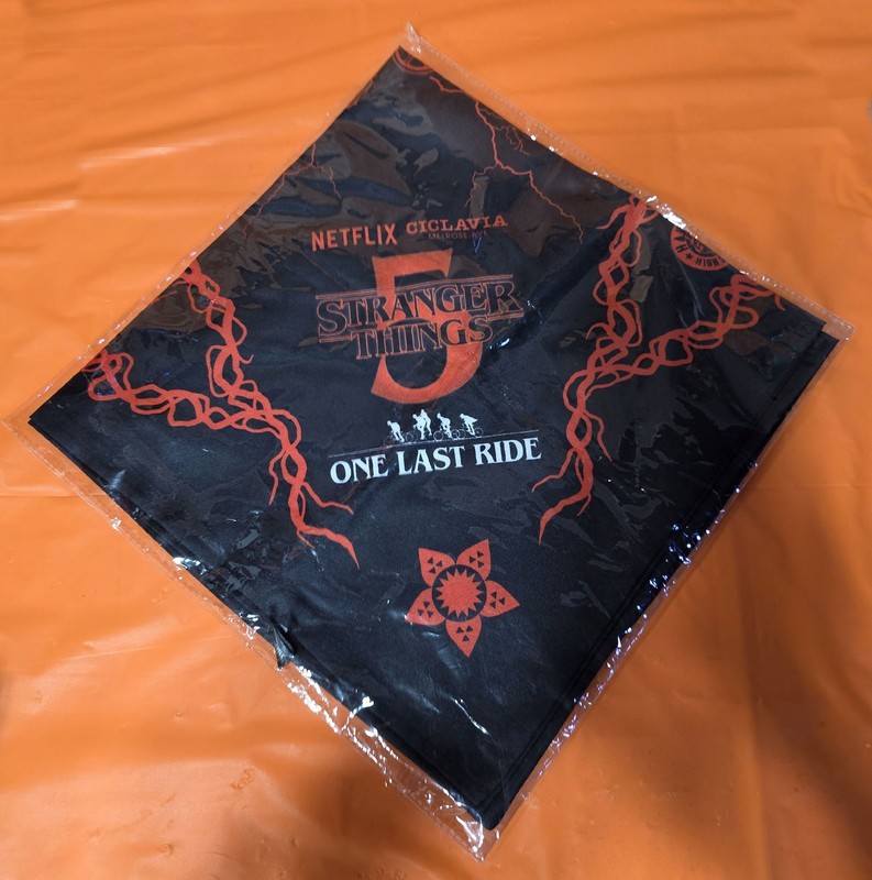 STRANGER THINGS CICLAVIA BANDANA/SCARF – EVENT EXCLUSIVE – NEW UNUSED – NETFLIX