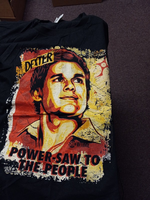 Dexter Morgan – Showtime — Power-Saw to the People – XL size, not worn