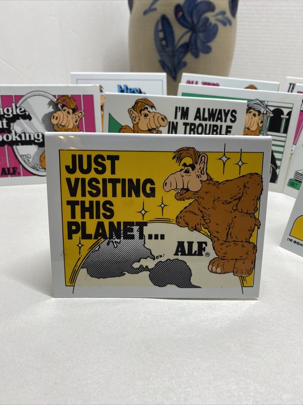 ALF Vtg Just Visiting This Planet 1987 Plastic Table Display Sign Alien Prod HTF