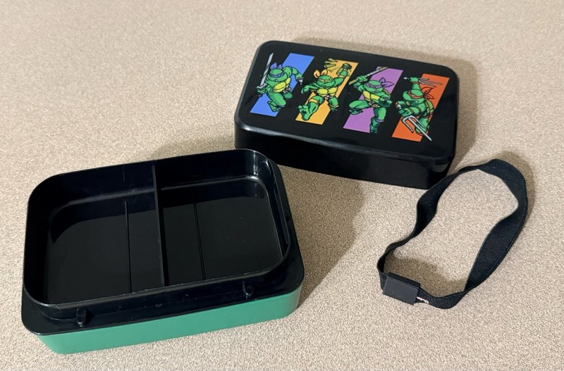 Teenage Mutant Ninja Turtles Lunch Box - Loot Crate - Complete and unused gallery