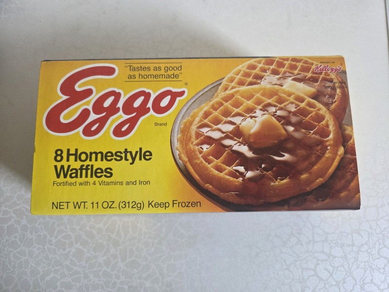 STRANGER THINGS Rare Eggo Netflix Watch Party Kit Promo Box Set Kellogs Merch