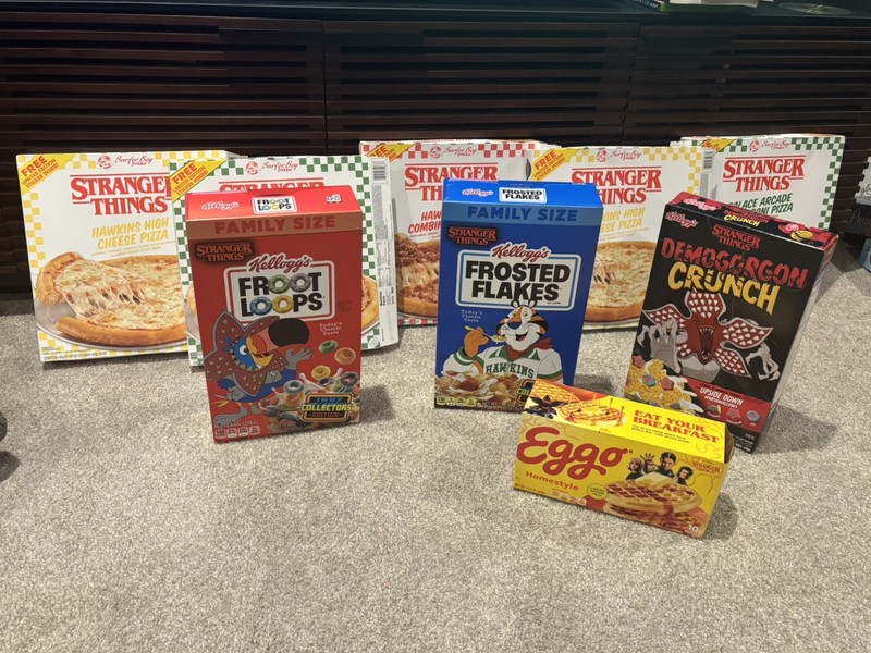 Stranger Things Box Lot (9!) Surfer Boy Pizza Demogorgon Crunch Froot Loops Eggo
