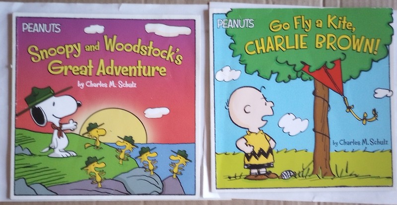 Peanuts PB Book Lot Go Fly A Kite Charlie Brown Snoopy And Woodstock's Adventure