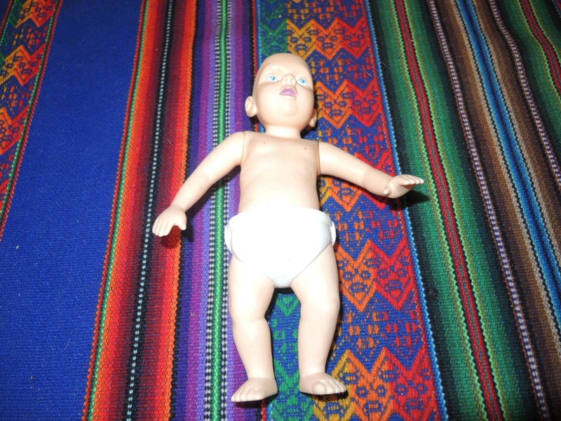 Unreal Pictures – 1998 – Ally McBeal – Dancing Baby Figurine 7.5″ Baby in Diaper