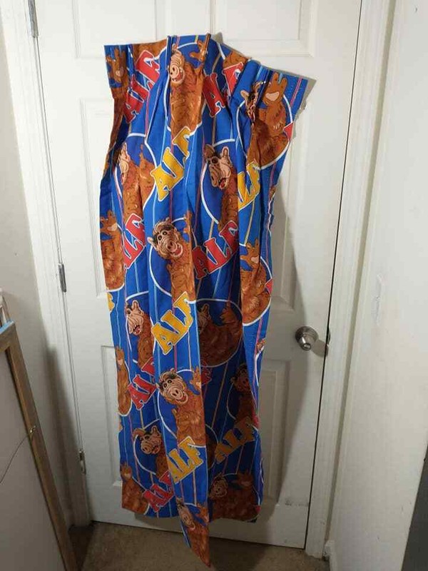 Vintage 1987 ALF Your Favorite Alien Full Length Curtain/Drapes 24″*60″