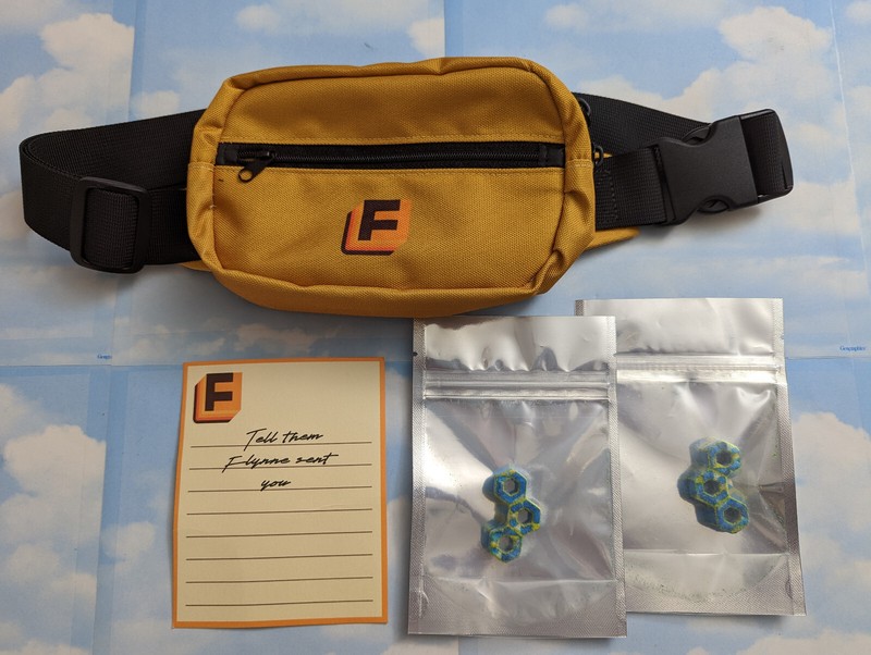 2022 NYCC THE PERIPHERAL FUTURE FAB EXCLUSIVE FANNY PACK AMAZON PRIME PROMO