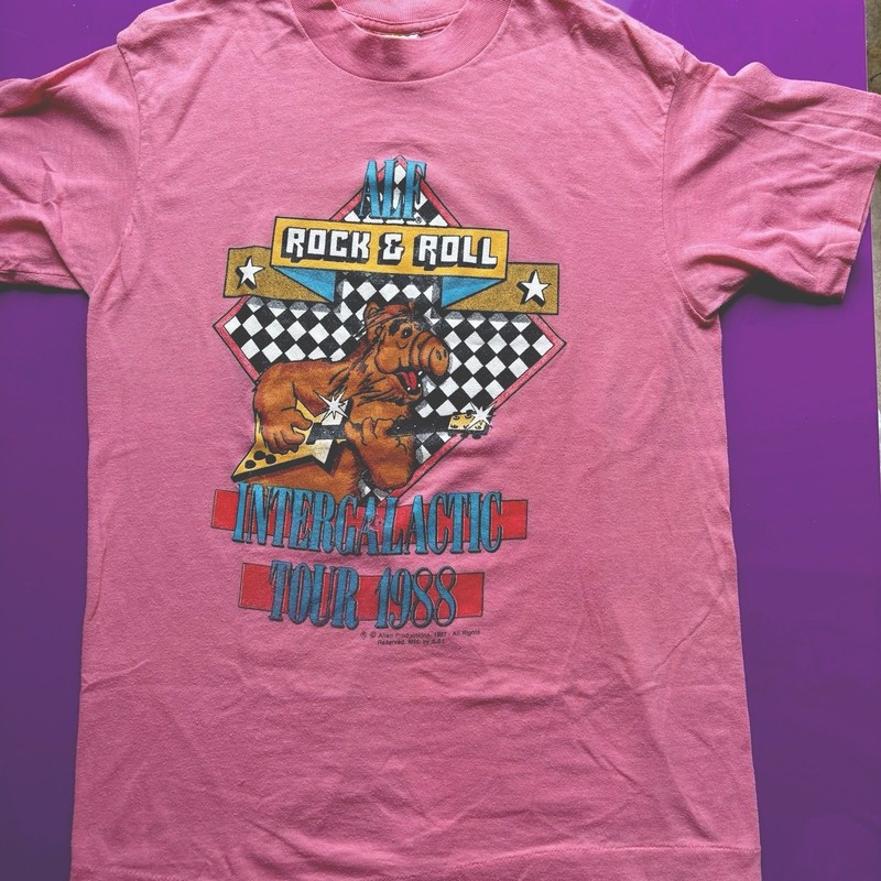 VTG 1987 ALF Rock & Roll Intergalactic Tour 1988 Peach Size Large Alf/Guitar