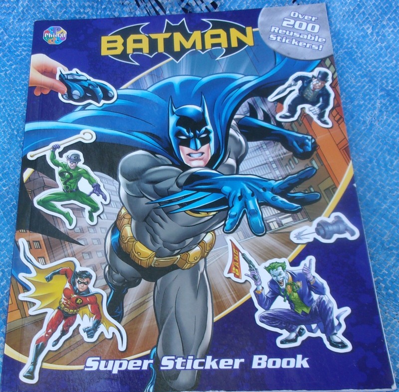 DC Comics Batman Super Sticker Book 2012 Unused Joker Robin Riddler Penguin Dent