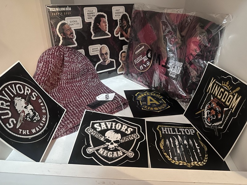 The Walking Dead 8pc Lot, 5colony, Toboggan, Scarf And Quote Stickers. New READ