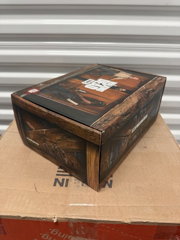 AMC Walking Dead Supply Drop Season 9 Box (Non Chase) Large Tee Shirt gallery