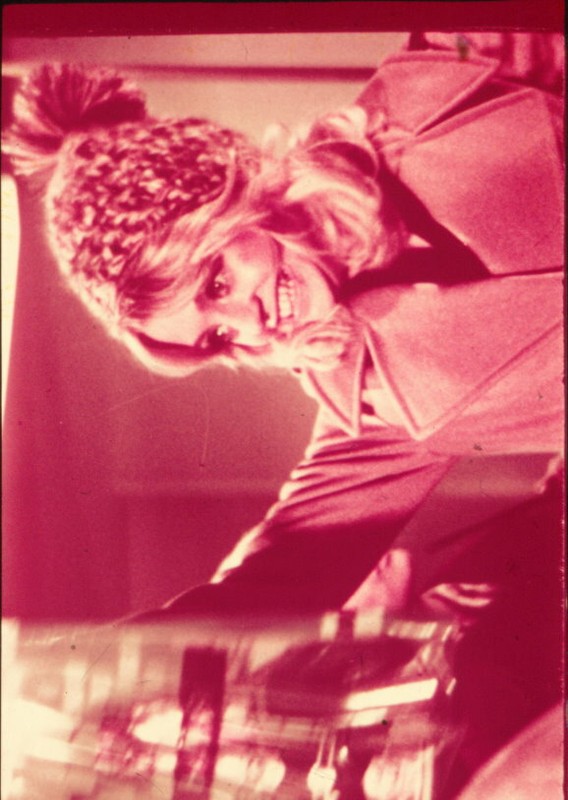 Vintage 1970s TV Station 35mm Film Transparency Goldie Hawn Dollars Warren Beatt