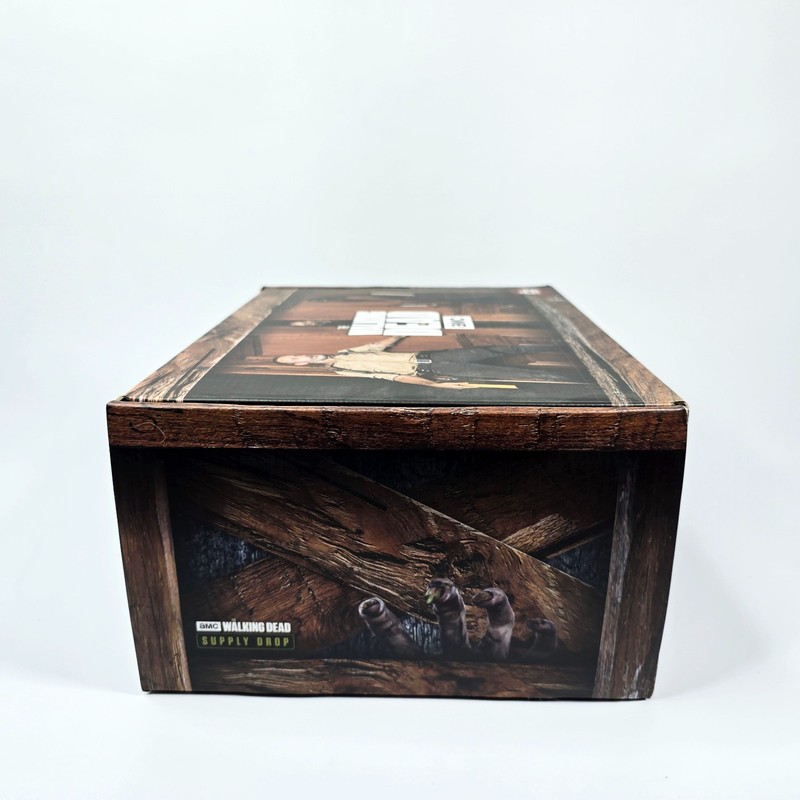 AMC Walking Dead Supply Drop Season 9 Box XL INCOMPLETE – Missing Survival Tool gallery
